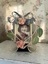 Load image into Gallery viewer, Vintage 90’s Metal Rose Frame
