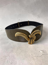 Load image into Gallery viewer, Vintage 80’s Belt
