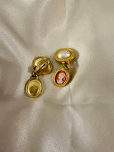 Load image into Gallery viewer, Vintage Cameo Earrings
