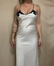 Load image into Gallery viewer, Vintage Nightgown
