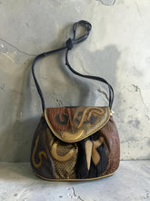 Load image into Gallery viewer, Vintage 80’s Leather Bag
