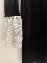 Load image into Gallery viewer, Second Hand Dress
