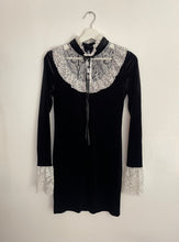 Load image into Gallery viewer, Second Hand Dress
