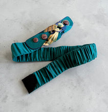 Load image into Gallery viewer, Vintage 80’s Belt Size Medium
