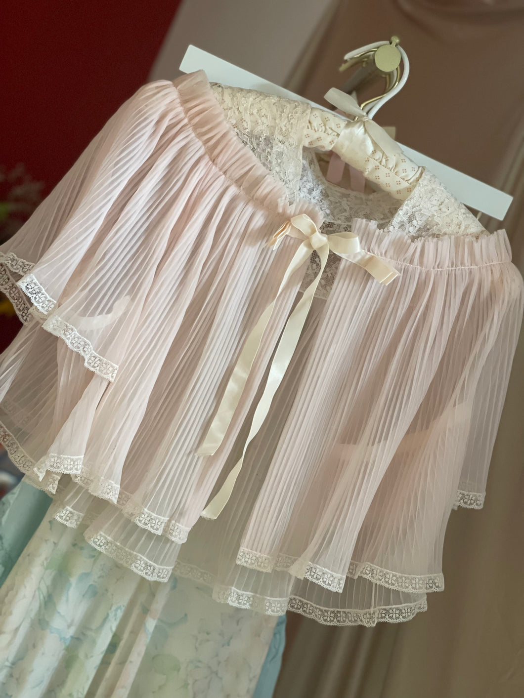 Vintage 1950’s Bed Jacket