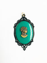 Load image into Gallery viewer, Vintage Pendant
