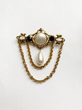 Load image into Gallery viewer, Vintage Brooch
