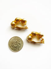 Load image into Gallery viewer, Vintage Earrings

