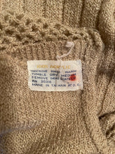 Load image into Gallery viewer, Vintage Cozy Top
