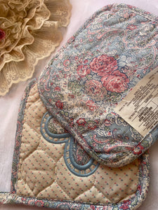 Shabby Chic Vintage Pot Holder