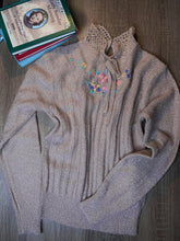 Load image into Gallery viewer, Vintage Cozy Top
