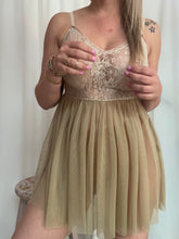 Load image into Gallery viewer, PreLoved Romantic Dress
