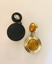 Load image into Gallery viewer, Vintage Gold Tone Earrings
