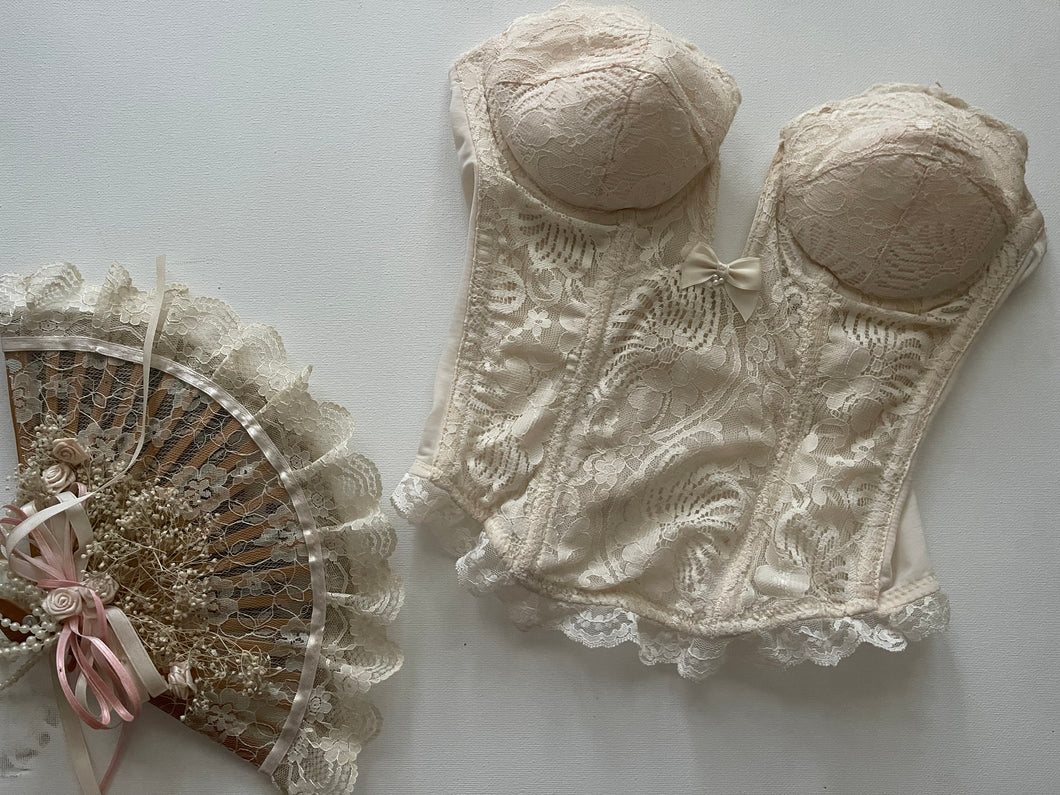 Vintage Lace Details Bustier