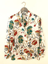 Load image into Gallery viewer, Button Down Vintage Blouse
