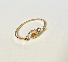 Load image into Gallery viewer, Delicate Vintage Bracelet
