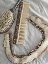 Load image into Gallery viewer, Vintage Necklace
