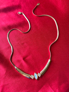 Vintage Avon Gold Tone Necklace