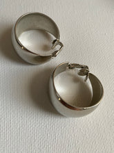 Load image into Gallery viewer, Vintage Silver Wide Hoops
