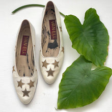 Load image into Gallery viewer, Vintage Van Eli Flats

