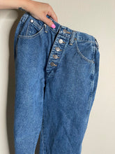 Load image into Gallery viewer, Vintage High Waisted Wrangler Jeans
