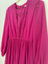 Load image into Gallery viewer, Crazy in Love Vintage Dress
