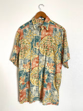 Load image into Gallery viewer, CAMPIA MODA Vintage Coolest Top

