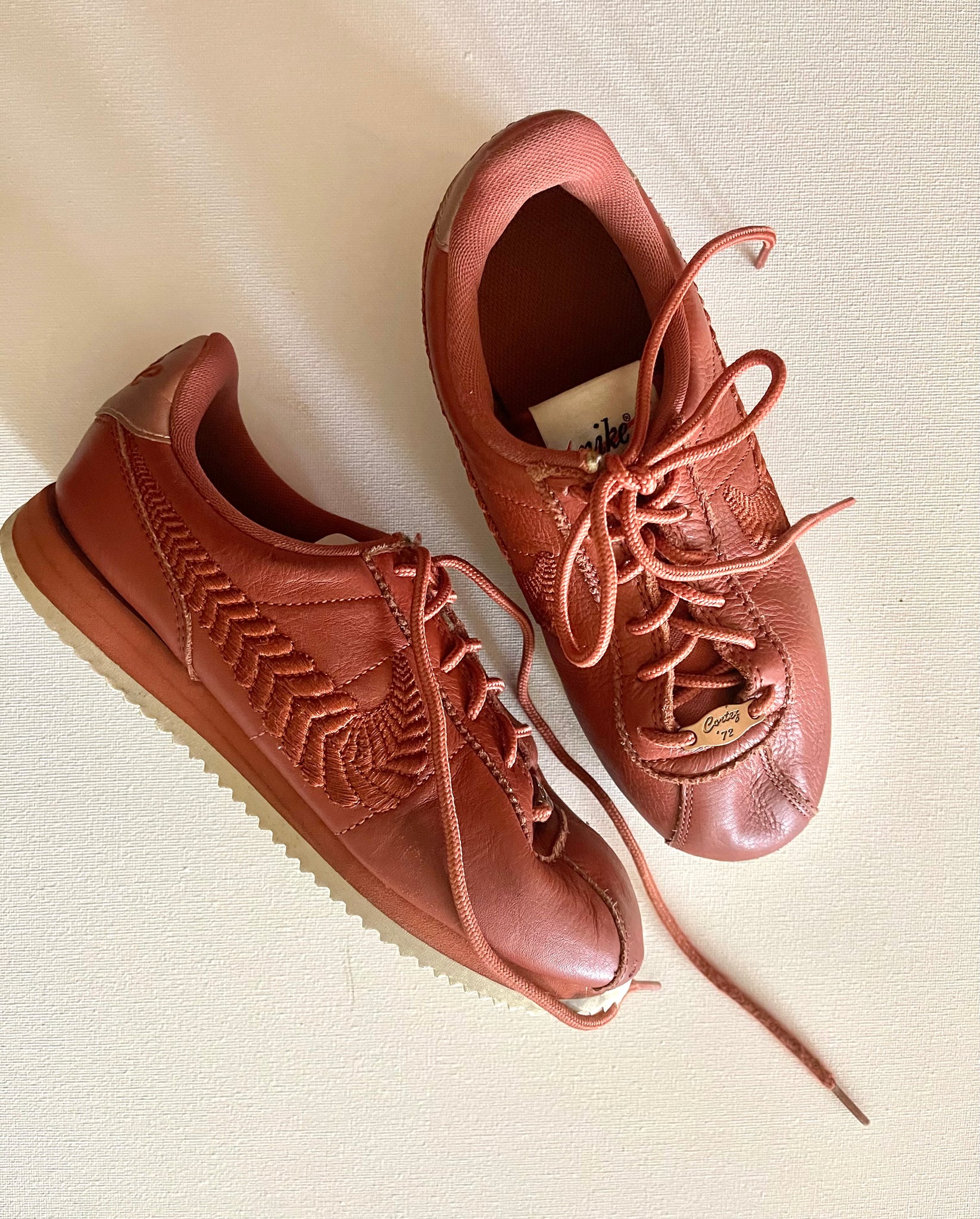 nike cortez basic premium embroidered