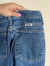 Load image into Gallery viewer, Vintage High Waisted Wrangler Jeans
