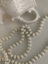 Load image into Gallery viewer, Vintage Necklace
