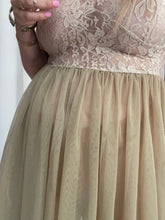 Load image into Gallery viewer, PreLoved Romantic Dress
