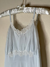 Load image into Gallery viewer, Beautiful Vintage Nightgown Lingerie
