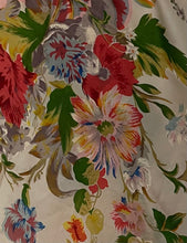 Load image into Gallery viewer, Vintage Floral Scarf
