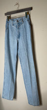 Load image into Gallery viewer, Vintage High Waist Jeans
