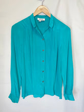 Load image into Gallery viewer, Vintage Button Up Blouse
