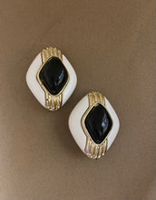 Load image into Gallery viewer, Art Deco Vintage Earrings
