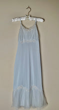 Load image into Gallery viewer, Beautiful Vintage Nightgown Lingerie
