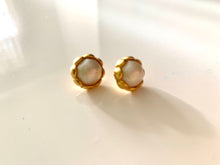 Load image into Gallery viewer, Vintage Earrings
