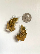 Load image into Gallery viewer, Vintage Earrings
