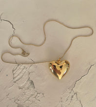 Load image into Gallery viewer, Hearts of Love Vintage Necklace

