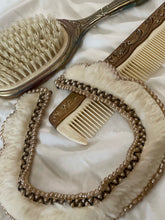 Load image into Gallery viewer, Vintage Necklace
