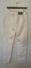 Load image into Gallery viewer, 90’s DKNY Vintage White Jeans

