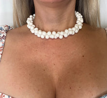 Load image into Gallery viewer, Vintage Choker Necklace
