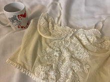 Load image into Gallery viewer, Beautiful Vintage Bustier
