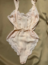 Load image into Gallery viewer, Vintage Lingerie Body
