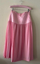 Load image into Gallery viewer, Vintage Pink Skirt
