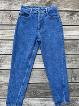 Load image into Gallery viewer, Vintage High Waisted Mom Jeans
