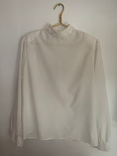 Load image into Gallery viewer, Vintage White Blouse
