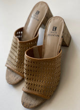 Load image into Gallery viewer, Bohemian Vintage Shoes

