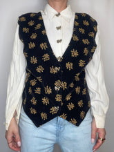 Load image into Gallery viewer, Classy 80’s Top
